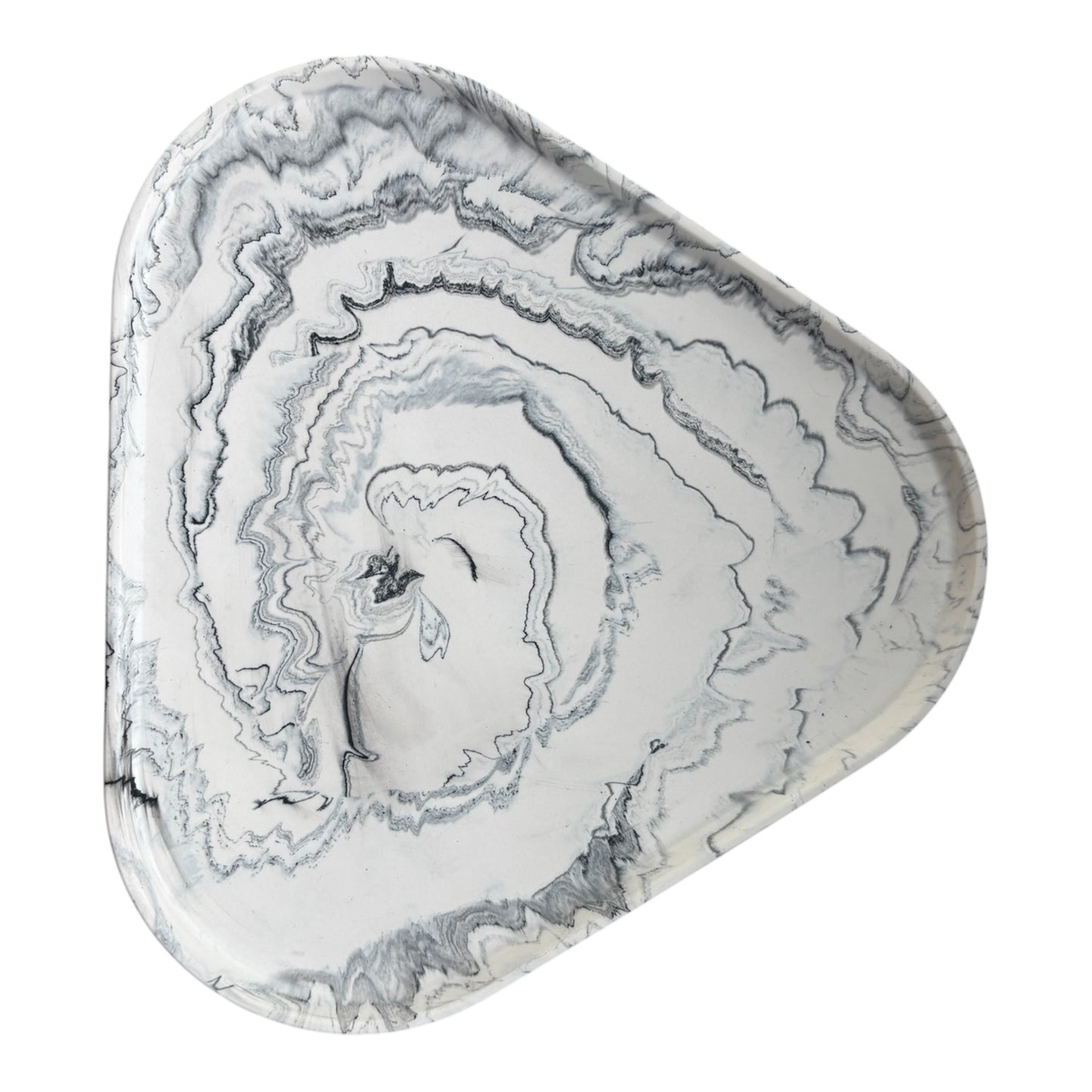 Plateau triangulaire en Jesmonite - coloris au choix