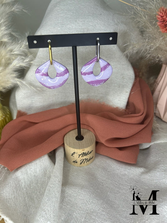 Pampille goutte minimaliste marbré violet  en pâte polymère